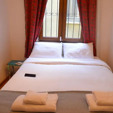 Daire A Sweet 2 Bedrooms Apart O-2 İstanbul
