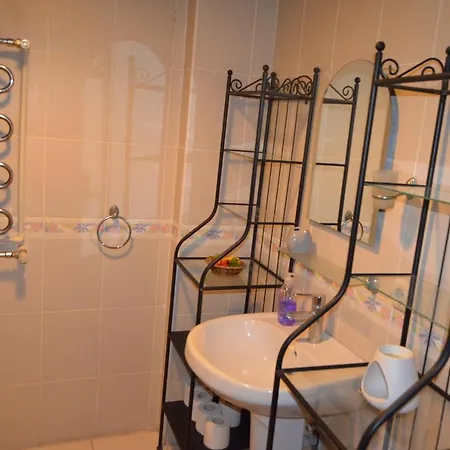 Daire A Sweet 2 Bedrooms Apart O-2