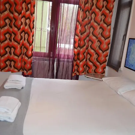 Daire A Sweet 2 Bedrooms Apart O-2 *